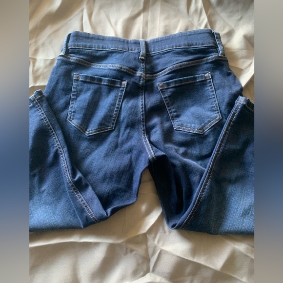 Liz Claiborne Sara Crop Mid Rise Women's Blue Jean Capri Size 6P, Preloved - Picture 4 of 6